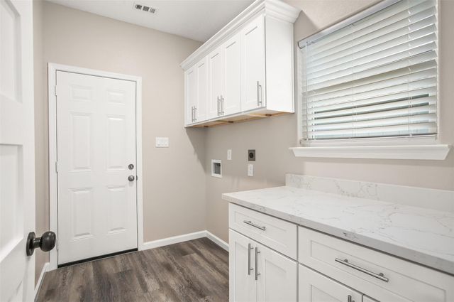 3613 Pecan Drive, Bacliff, TX 77518