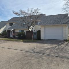 956 Brighton Way, Warwick, RI 02886