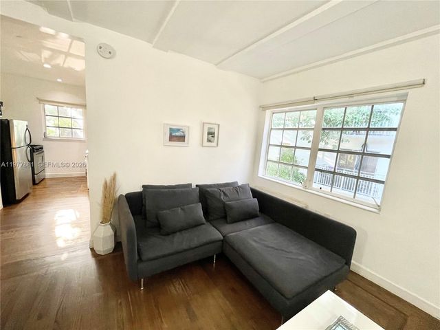 439 15th St 18, Miami Beach, FL 33139