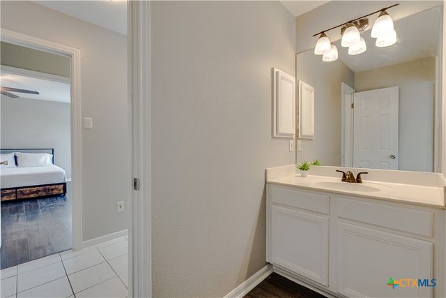 971 Barbara Drive, Canyon Lake, TX 78133