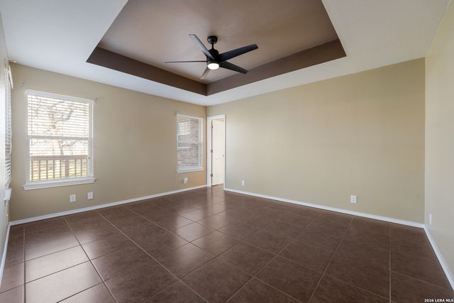 521 JACOBS LN, La Vernia, TX 78121