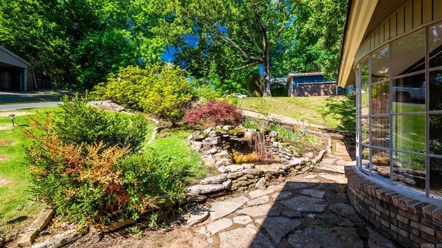 6 Flintwood Drive, Little Rock, AR 72227