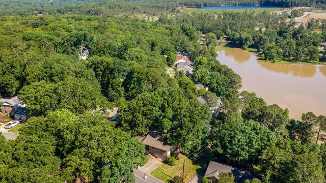 6 Flintwood Drive, Little Rock, AR 72227