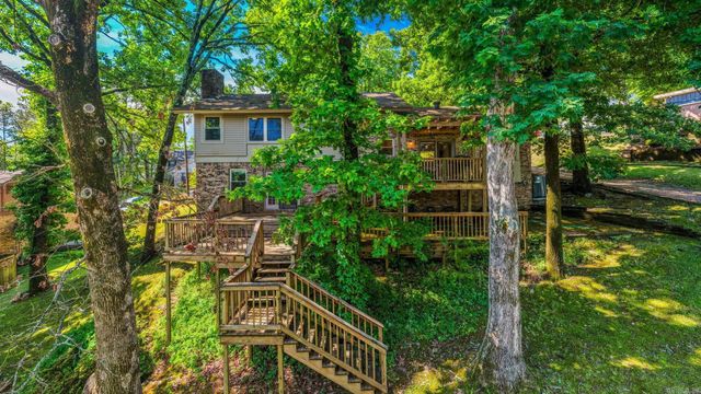 6 Flintwood Drive, Little Rock, AR 72227