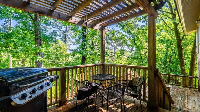 6 Flintwood Drive, Little Rock, AR 72227