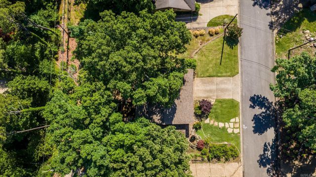 6 Flintwood Drive, Little Rock, AR 72227