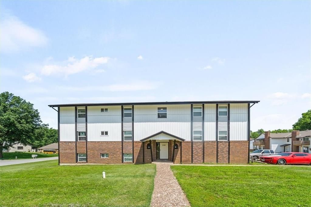 2200 Mission Road, Harrisonville, MO 64701