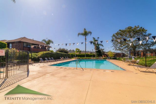2479 Caminito Ocean Cv, Cardiff, CA 92007