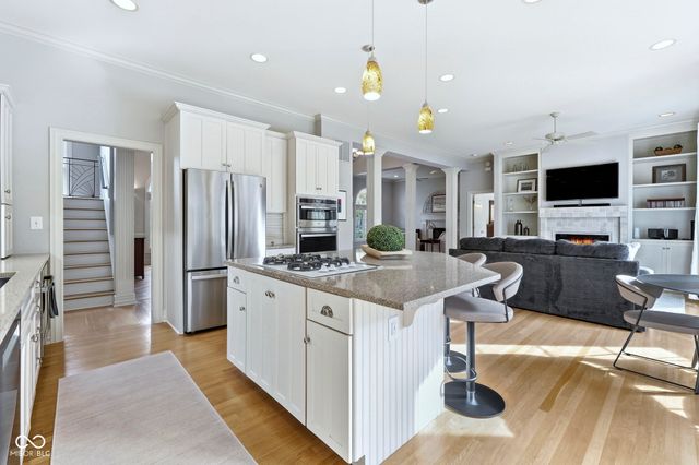 13137 Brooks Landing Place, Carmel, IN 46033