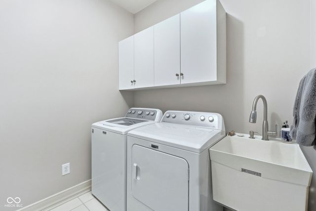 13137 Brooks Landing Place, Carmel, IN 46033