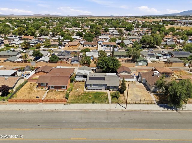 38512 E 30th Street, Palmdale, CA 93550