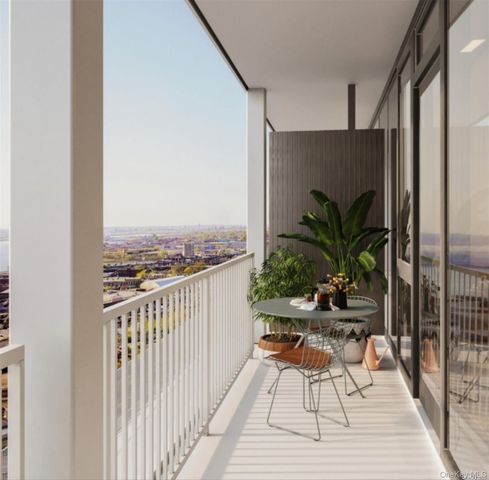 131-02A 40TH Road 4H, Flushing, NY 11354