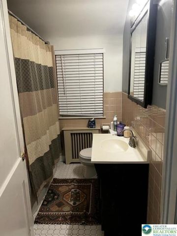 2524 West Washington Street, Allentown City, PA 18104