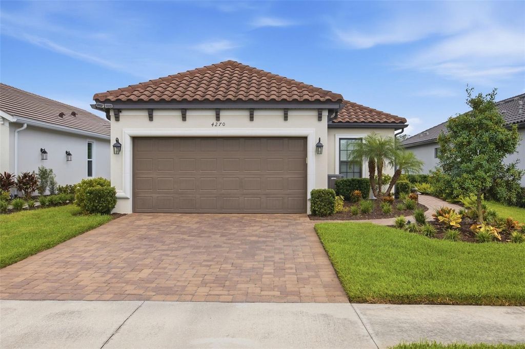 4270 CAIROLI COURT, Wesley Chapel, FL 33543