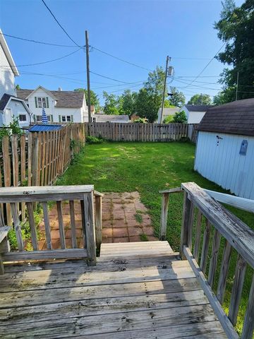 103 E Telegraph Street, Dowagiac, MI 49047