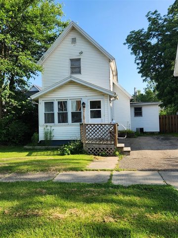 103 E Telegraph Street, Dowagiac, MI 49047