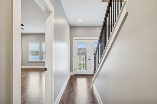 6 Crockett Hills Lane, Ashland City, TN 37015