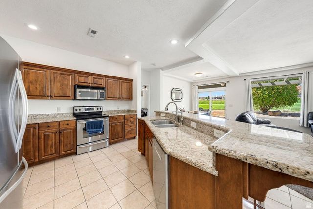 1109 N VENTANA DR, Washington, UT 84780