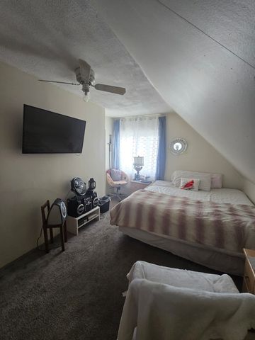 2330 N Kildare Avenue, Chicago, IL 60639