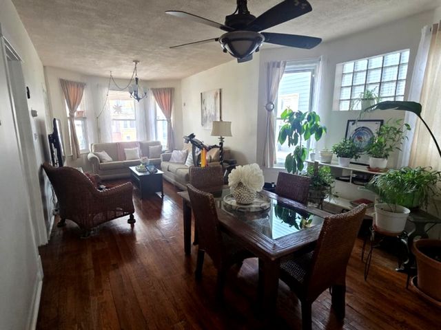 2330 N Kildare Avenue, Chicago, IL 60639