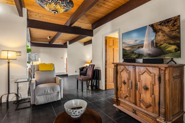 3500 La Sala Redonda NE, Albuquerque, NM 87111