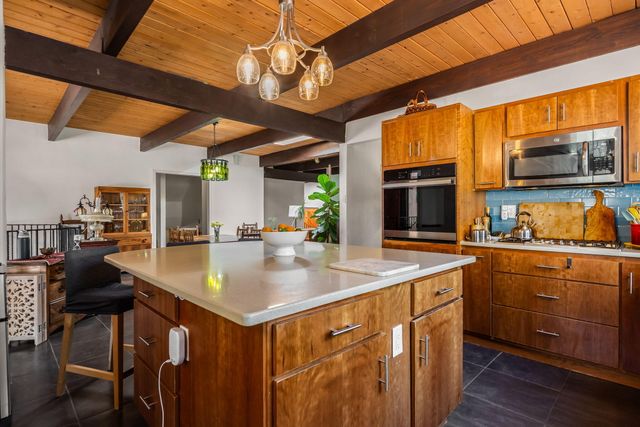 3500 La Sala Redonda NE, Albuquerque, NM 87111