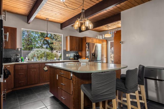 3500 La Sala Redonda NE, Albuquerque, NM 87111