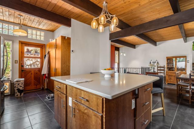 3500 La Sala Redonda NE, Albuquerque, NM 87111