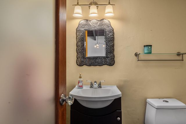 3500 La Sala Redonda NE, Albuquerque, NM 87111