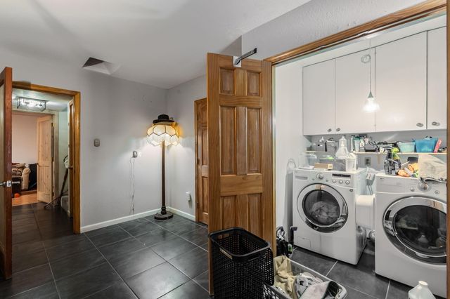 3500 La Sala Redonda NE, Albuquerque, NM 87111