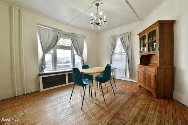 7 Grant Avenue, Amsterdam, NY 12010