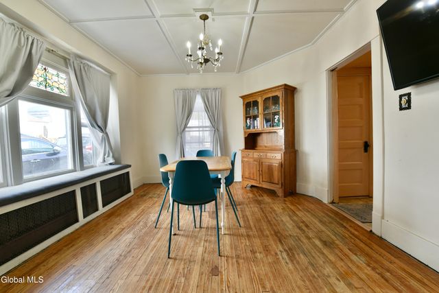 7 Grant Avenue, Amsterdam, NY 12010