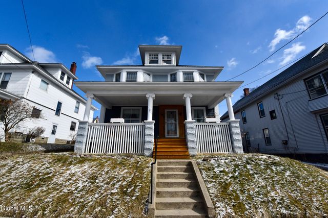 7 Grant Avenue, Amsterdam, NY 12010