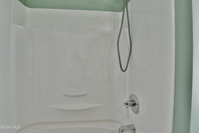 7 Grant Avenue, Amsterdam, NY 12010