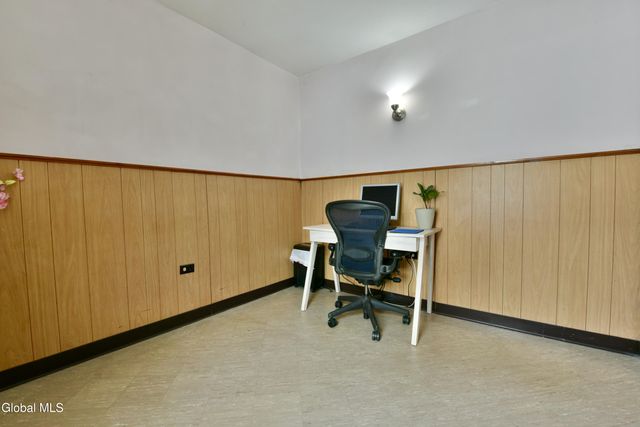 7 Grant Avenue, Amsterdam, NY 12010