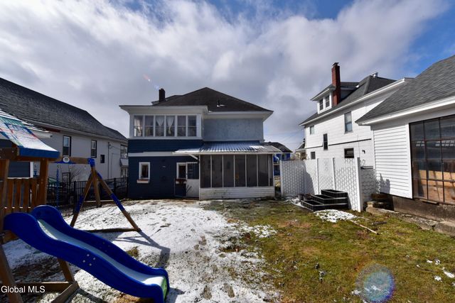 7 Grant Avenue, Amsterdam, NY 12010