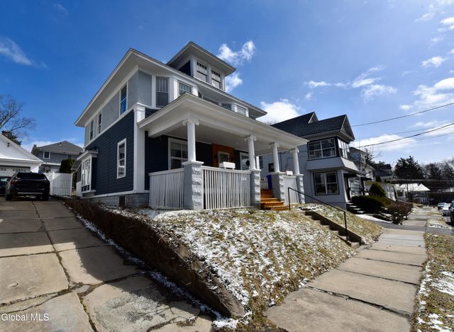 7 Grant Avenue, Amsterdam, NY 12010