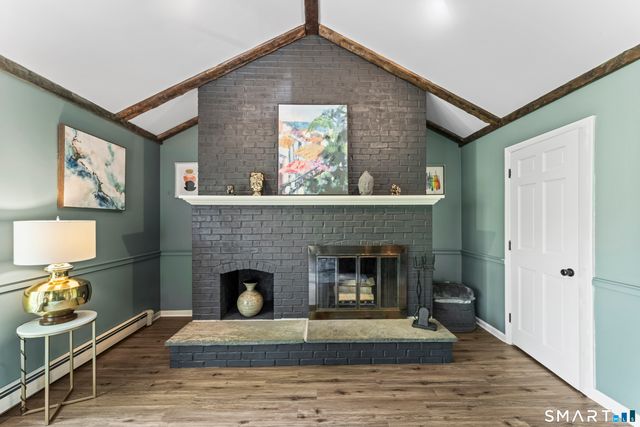 7 Arapaho Road, Brookfield, CT 06804