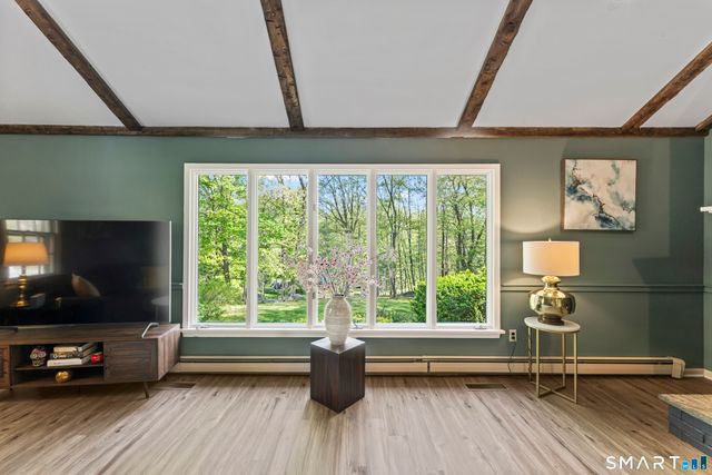 7 Arapaho Road, Brookfield, CT 06804