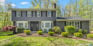 7 Arapaho Road, Brookfield, CT 06804