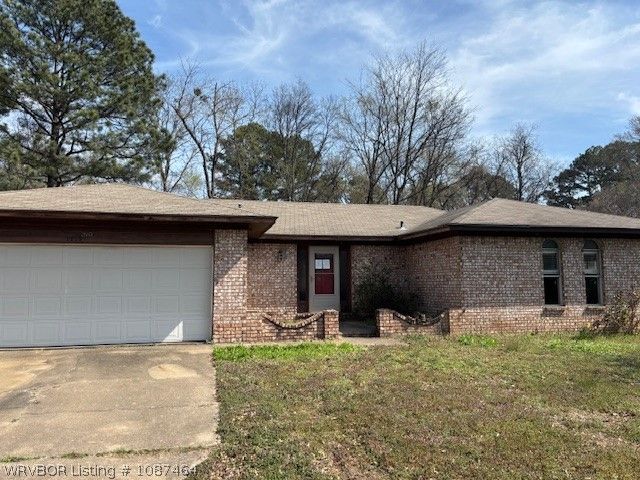 1713 Craftwoods Circle, Fort Smith, AR 72903