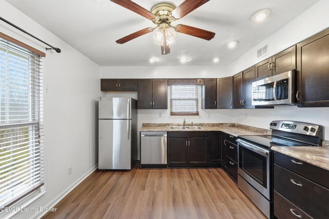 11607 Deham Dr, Louisville, KY 40241