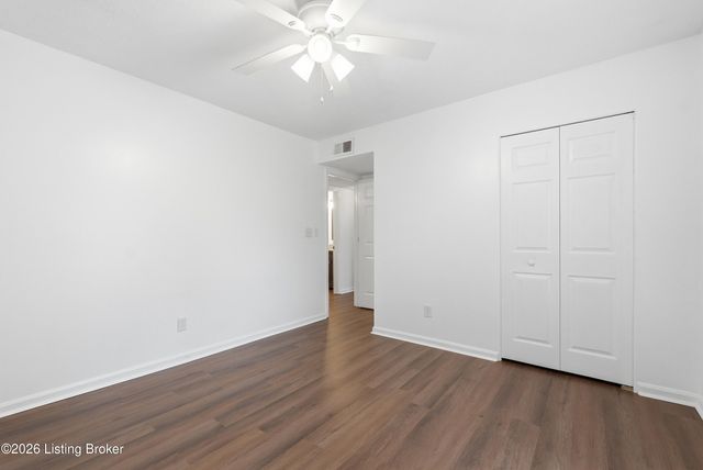 11607 Deham Dr, Louisville, KY 40241