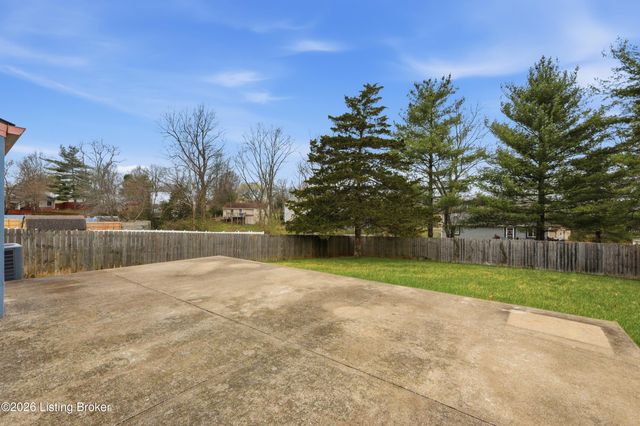 11607 Deham Dr, Louisville, KY 40241