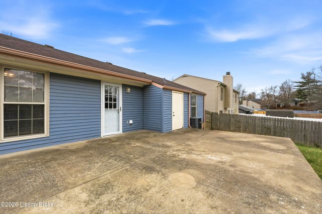 11607 Deham Dr, Louisville, KY 40241