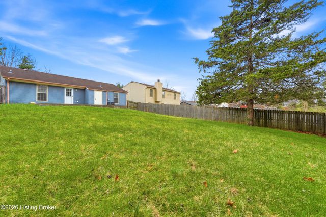 11607 Deham Dr, Louisville, KY 40241