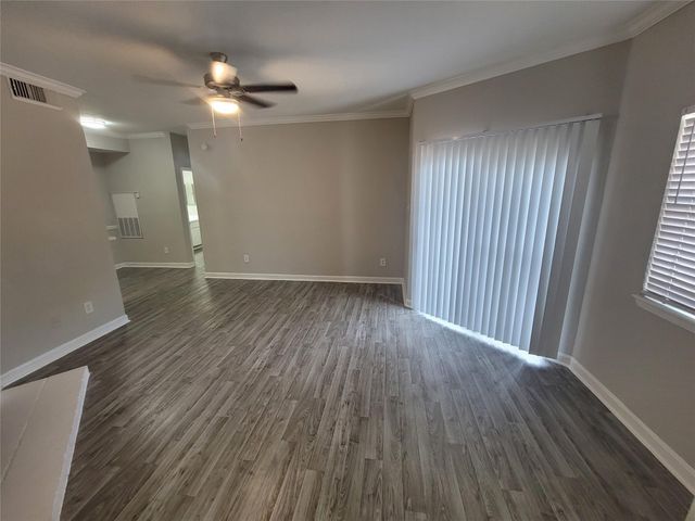 7250 W Greens Road 1302, Houston, TX 77064