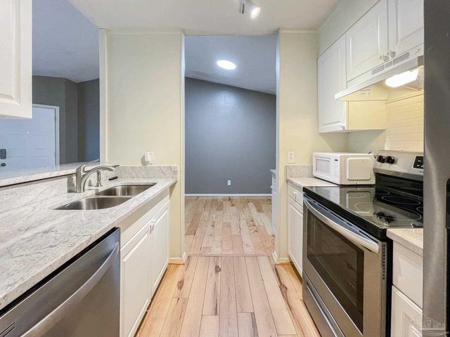 601 E Burgess E4, Pensacola, FL 32504