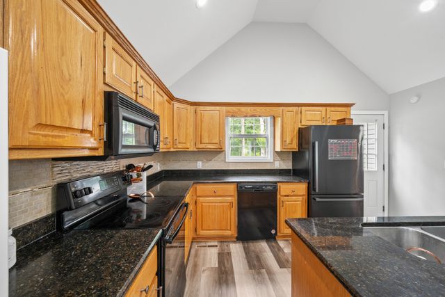 358 Bookout Ln, Cowan, TN 37318