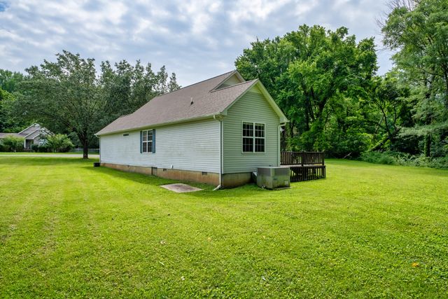 358 Bookout Ln, Cowan, TN 37318